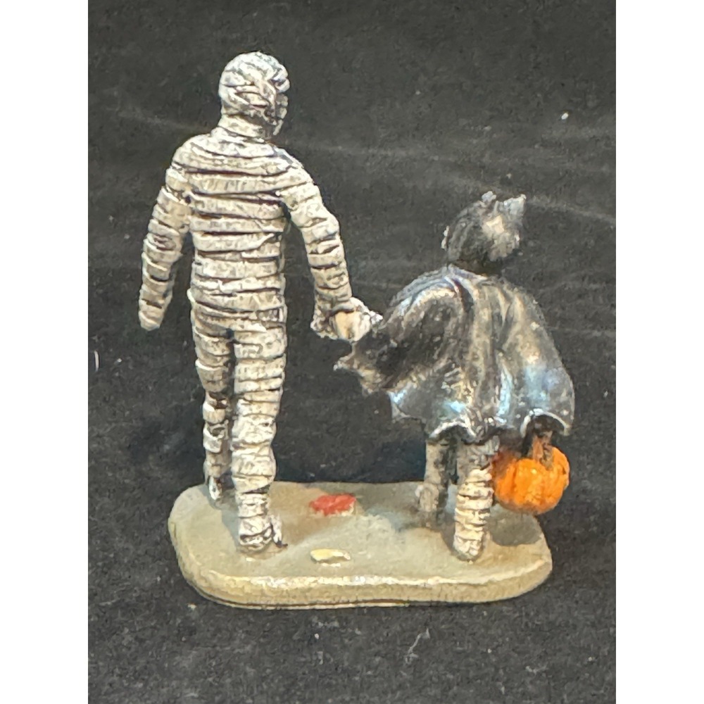 Lemax Figurines - Trick Or Treating With Mummy And Deady, Set Of 2 #62423 - Picture 3 of 9